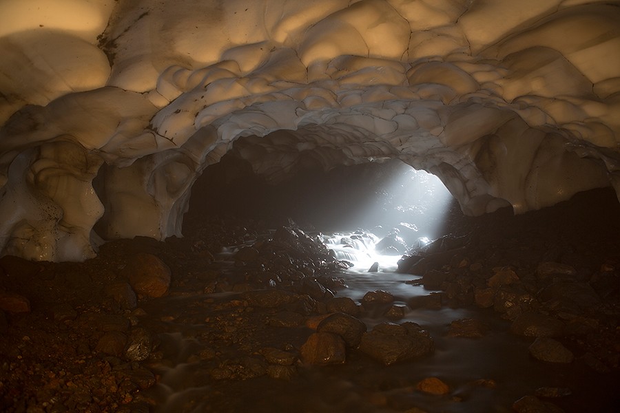 snowcaves16.jpg